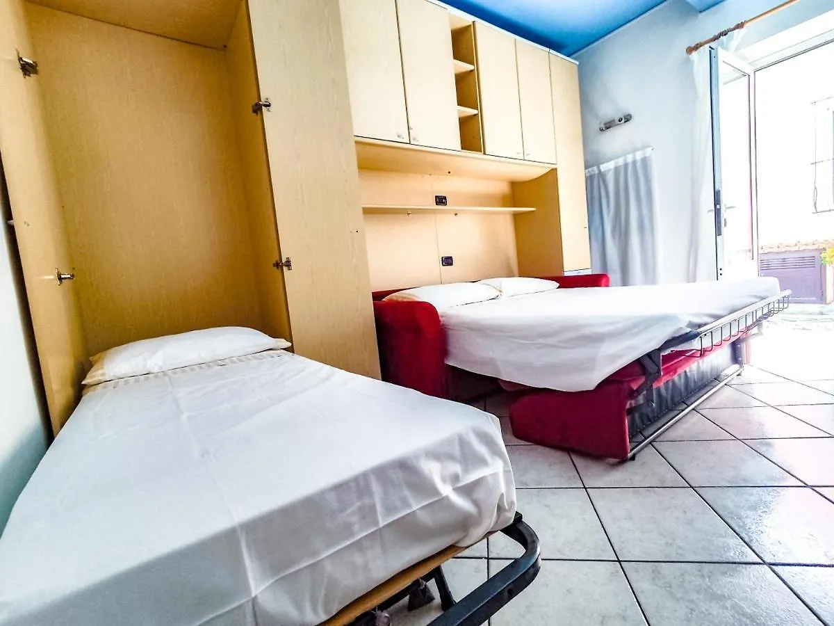 Casina Tecla Apartment Cavo 0*,  Italy